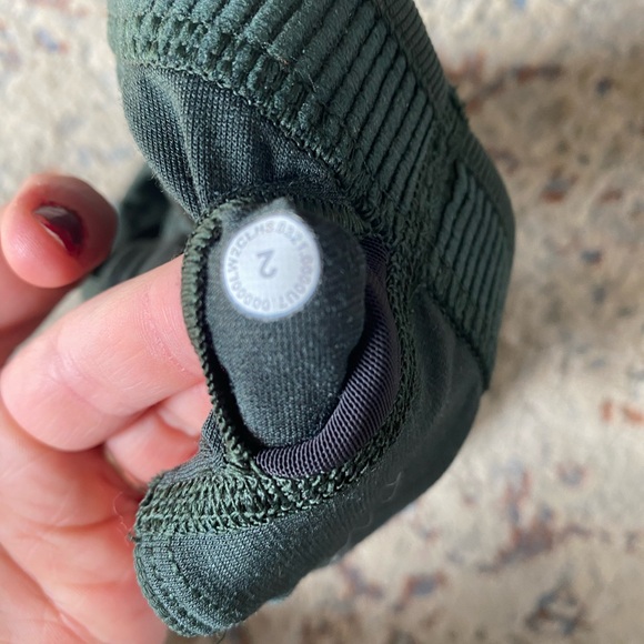 Deep Green Ribbed Sports Bra - Picture 3 of 3